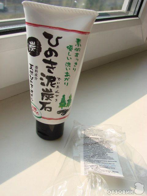 gold sakura пенка для умывания, серия хиноки