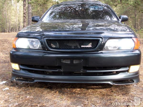 Автомобиль Toyota Chaser Tourer V Седан (1999) фото