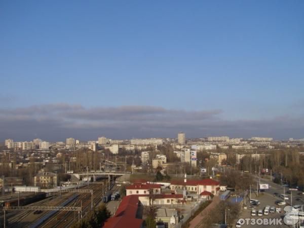 ЖД вокзал Симферополя (Украина, Крым) фото