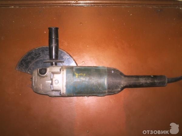 Шлифмашина угловая Makita 9069 фото