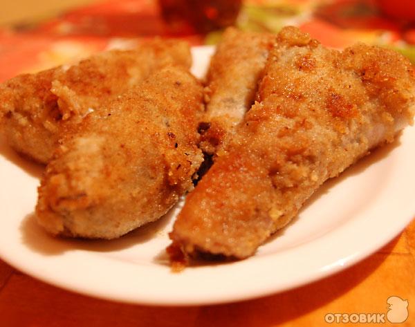 Куры жареные в кляре. Куриная грудка в кляре на сковороде. Куриная грудка в кляре. Курица в кляре с рисом. Сердца куриные в кляре.